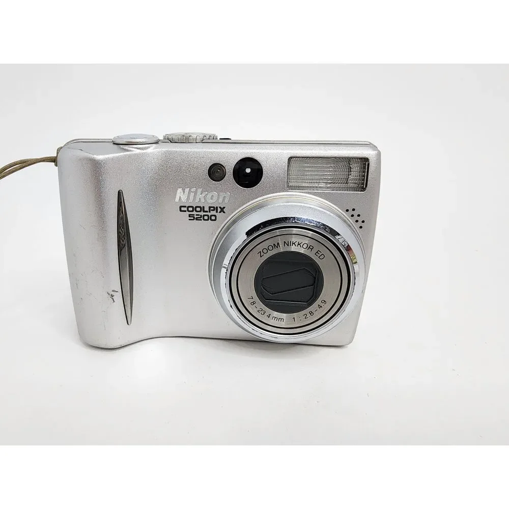 Nikon coolpix 5200